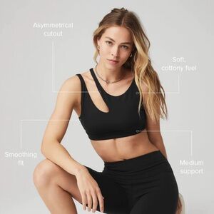 ALO YOGA Black Peak Bra M 🪩